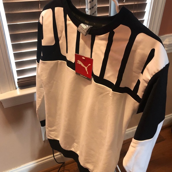 Sweater - Picture 1 of 2